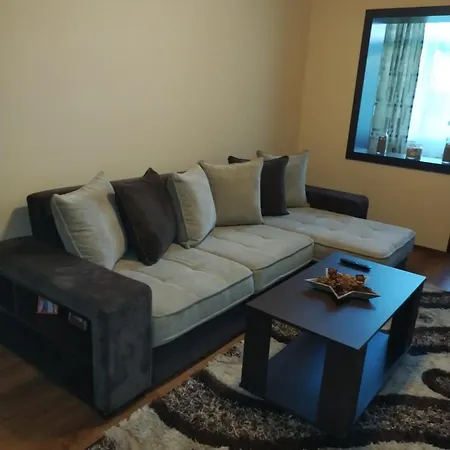 Petroşani Perfect Home Ground Floor מראה חיצוני תמונה
