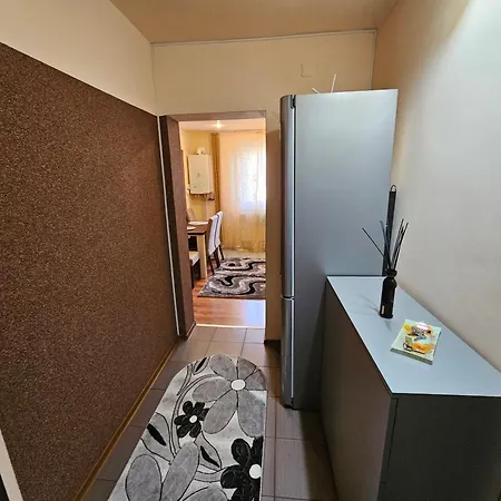 Petroşani Perfect Home Ground Floor מראה חיצוני תמונה