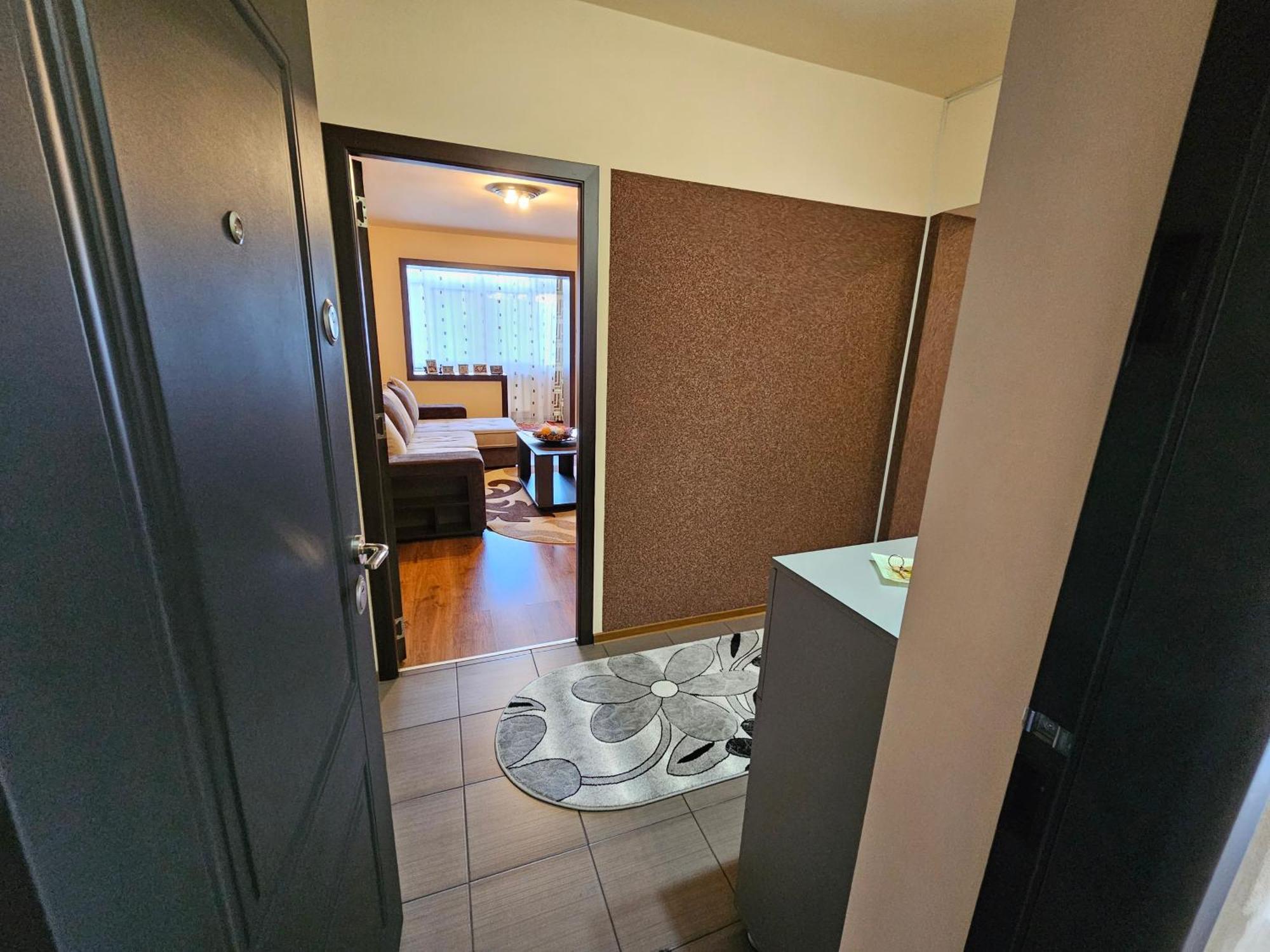 Perfect Ground Floor Petrosani